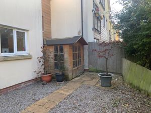 Photo 26- click for photo gallery